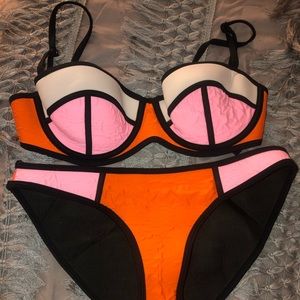 Triangular bathing suit